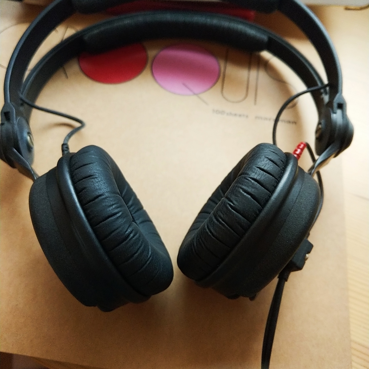 Sennheiser HD25 イヤーパッド交換済み 美品 ゼンハイザー Geekria イヤーパッド QuickFit 互換性 パッド ゼンハイザー