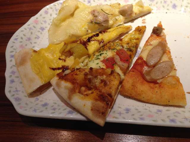 シェーキーズ心斎橋南店の食べ放題