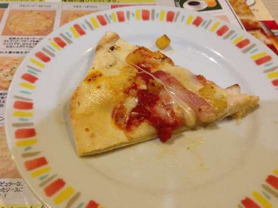 グラッチェガーデンズのピザ食べ放題