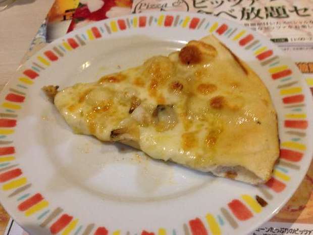 グラッチェガーデンズのピザ食べ放題