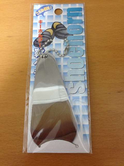 100均ダイソーの靴べら