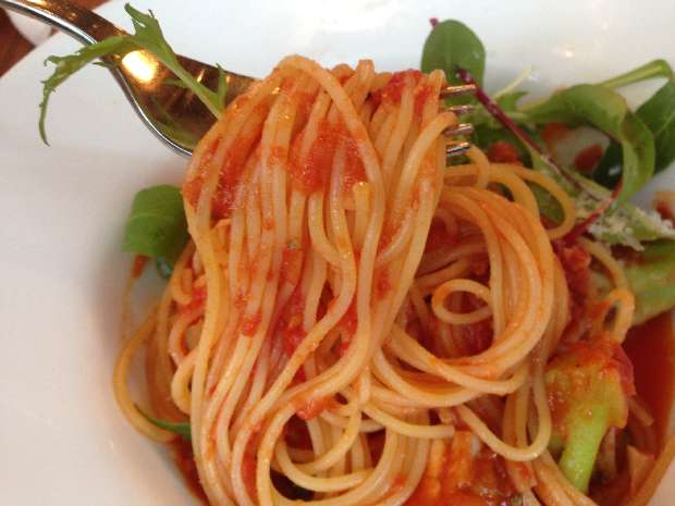 colors （カラーズ）のパン食べ放題ランチ