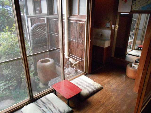 あなごのねどこ