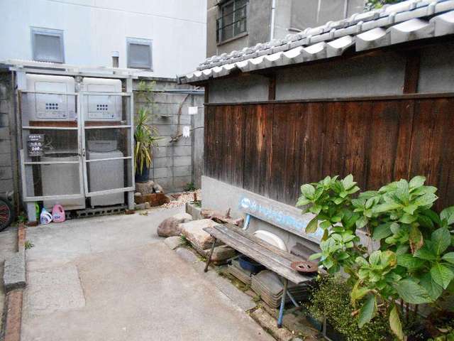 あなごのねどこ