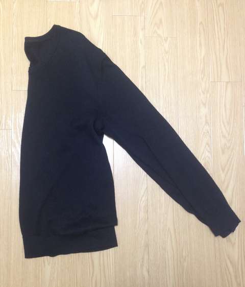 ニットをハンガーにかけても型崩れしない方法