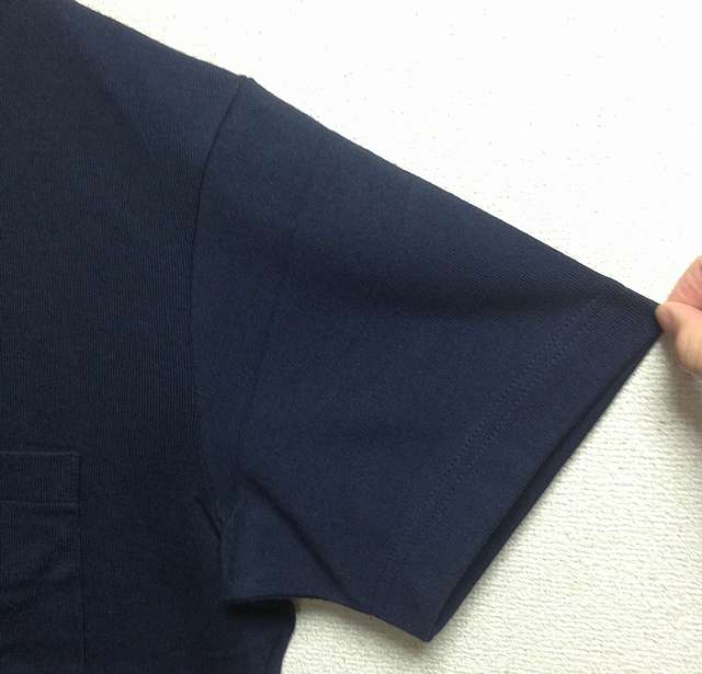 ユニクロのビッグシルエットTシャツのステッチ