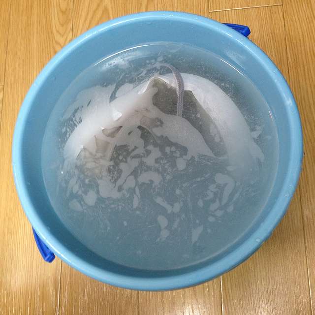 スニーカーを洗ったら黄ばんだので対処法を実践した結果！