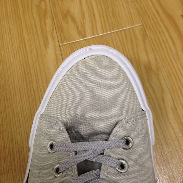 スニーカーを洗ったら黄ばんだので対処法を実践した結果！