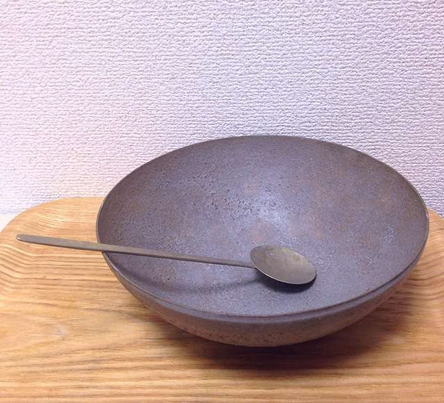 堺クラフトフェア2017「灯しとびとの集い」で購入した林志保さんのボウル皿