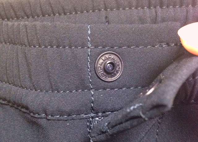 ユニクロのジョガーパンツ（ウルトラストレッチ）