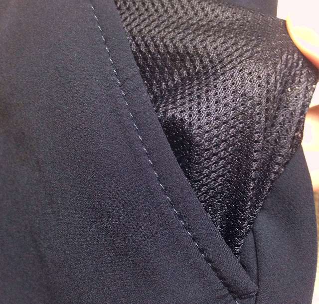 ユニクロのジョガーパンツ（ウルトラストレッチ）