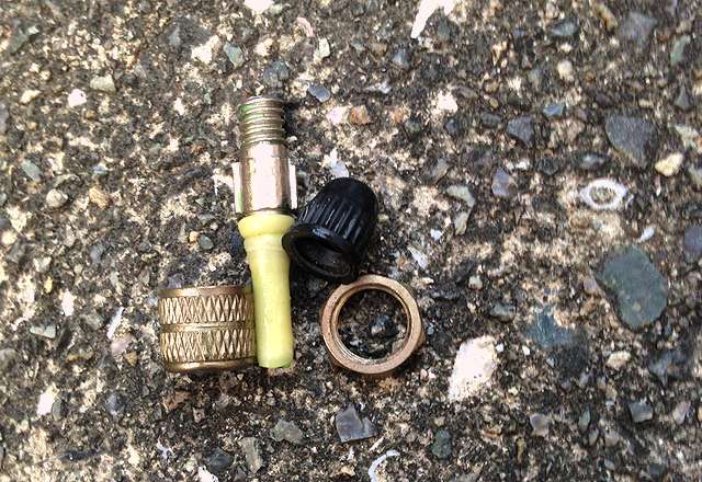 自転車のパンクを自分で修理する方法