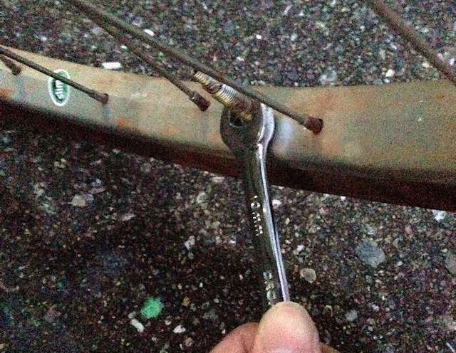 自転車のパンクを自分で修理する方法