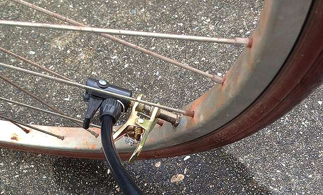 自転車のパンクを自分で修理する方法