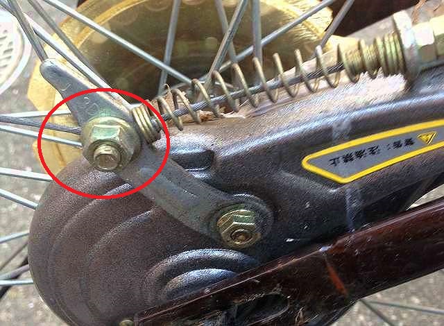 自転車のタイヤチューブを交換して修理する方法