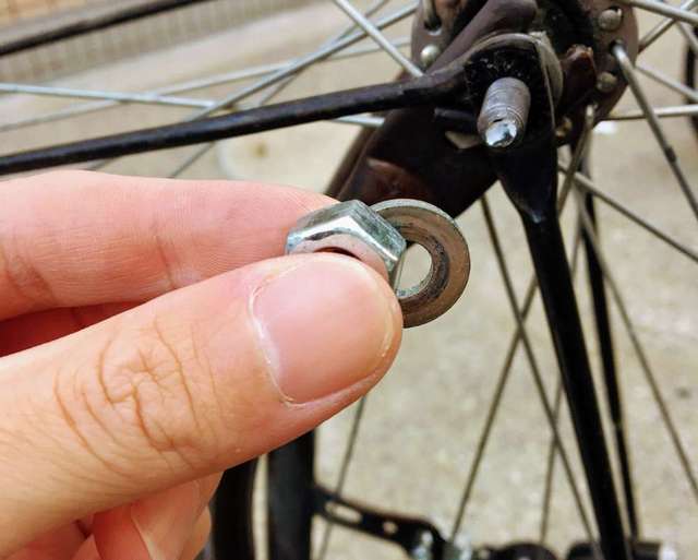 自転車のフェンダー（泥除け）を外して自分で交換修理する方法！