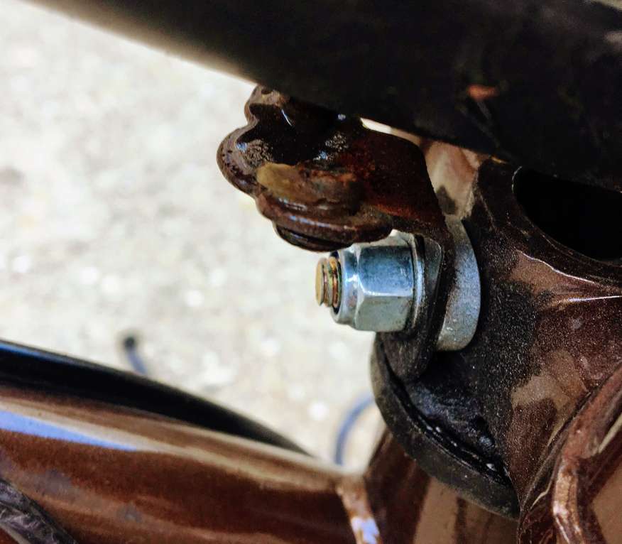 自転車のフェンダー（泥除け）を外して自分で交換修理する方法！