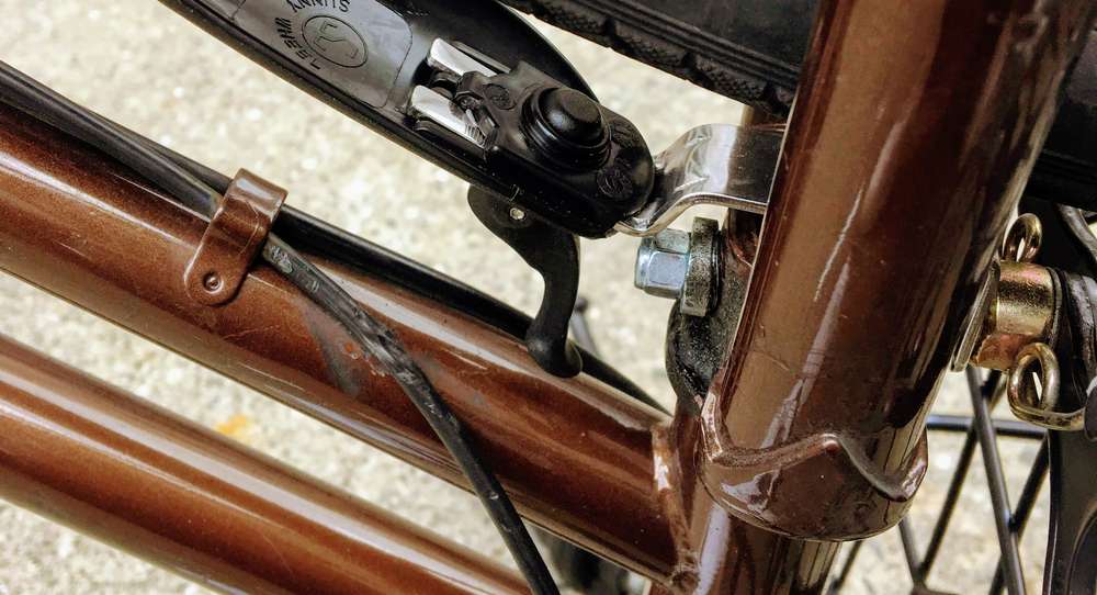 自転車のフェンダー（泥除け）を外して自分で交換修理する方法！