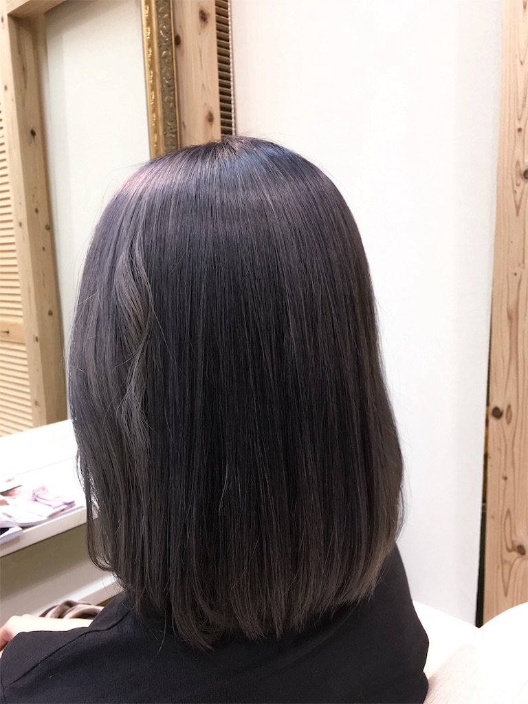 ブリーチしてKPOPグレージュヘアカラー