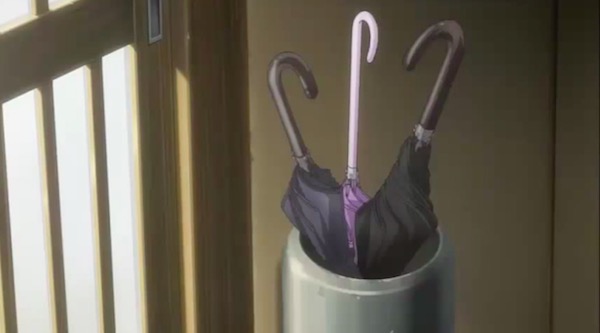 アニメ「夏目友人帳 伍」第十話より、藤原家の傘立て