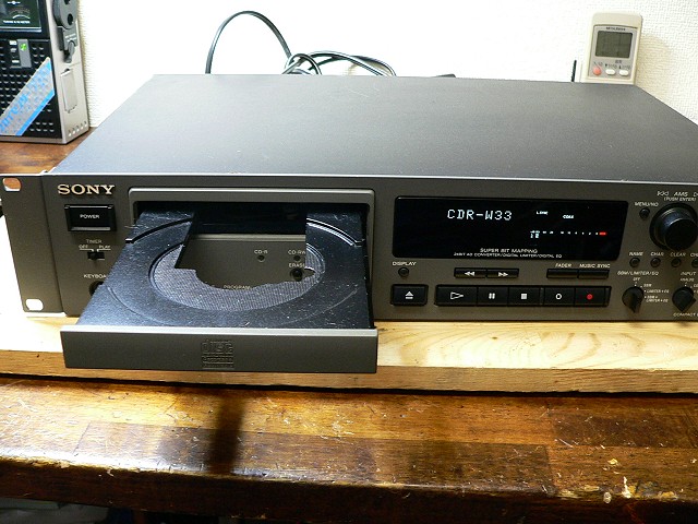 SONYのCD レコーダー CDR-W33の修理 - TomのブログⅡ