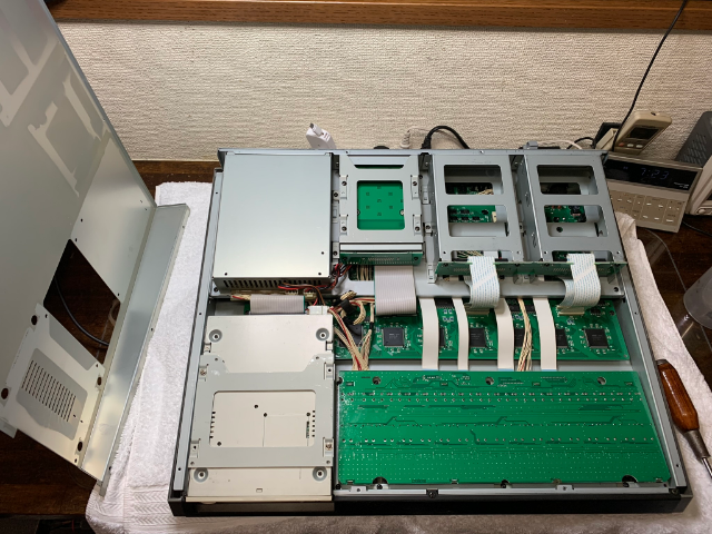 YAMAHA HDDマルチトラックレコーダー AW-4416の修理 －その1－ - Tom