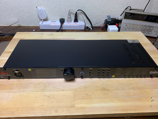 ついに念願のデジタルチャンネルデバイダー dbx PriveRack PA2を購入