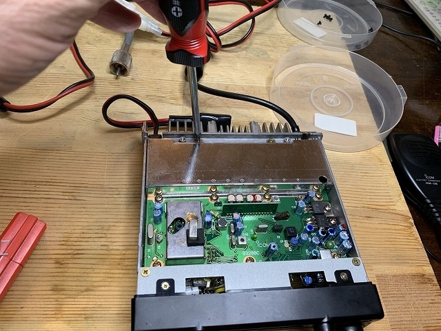 アイコム  IC-2330 ALINCO13.8V安定化電源 アルインコ(ALINCO) AC100V→DC 13.8V/30A 直流安定化電源 EA812