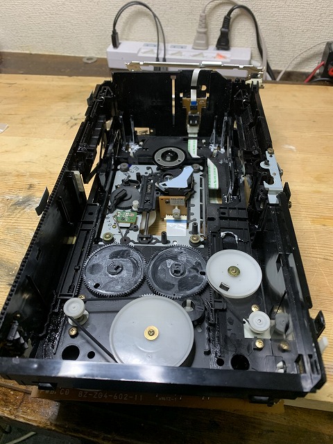 aiwa ミニコンポ XR-MD500 スピーカーのみ 楽天市場】ソニーグループ aiwa コンポ XR-MD500 S | 価格比較