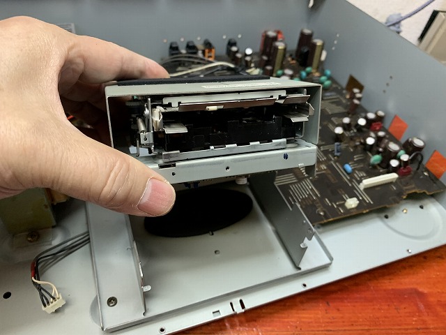 DENON MDプレイヤー MDM-1600の修理 ーその1ー - TomのブログⅡ