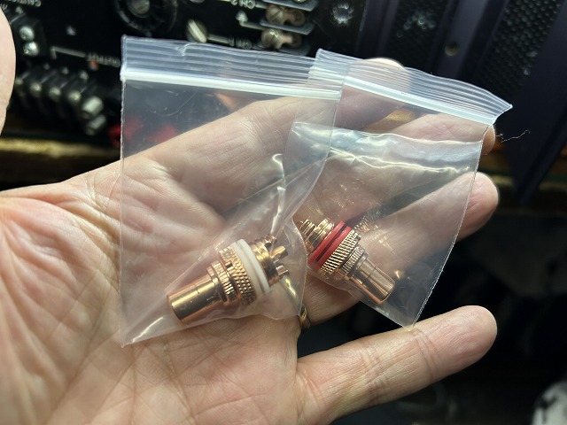 CROWN パワーアンプ PS-200の修理 ーその1ー - TomのブログⅡ