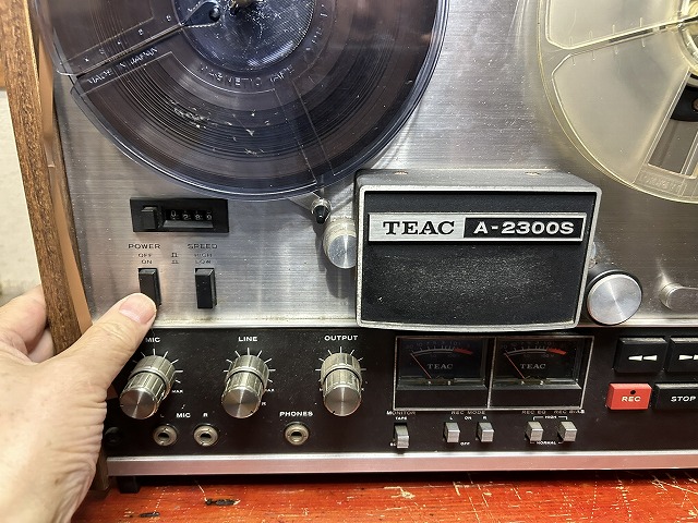 TEACオープンリールデッキ A-2300Sの修理 ーその1ー - Tomの TEACオープンリールデッキ A-2300Sの修理 ーその1ー - Tomの