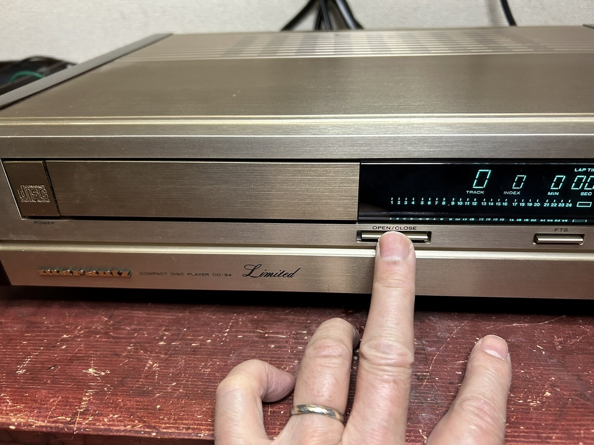Marantz CDプレイヤーCD-94 Limitedの修理 ーその1ー - TomのブログⅡ