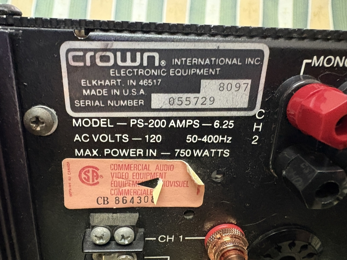 Crown PS-200 アンプ 750W Crown PS-200 アンプ 750W 【公式通販】