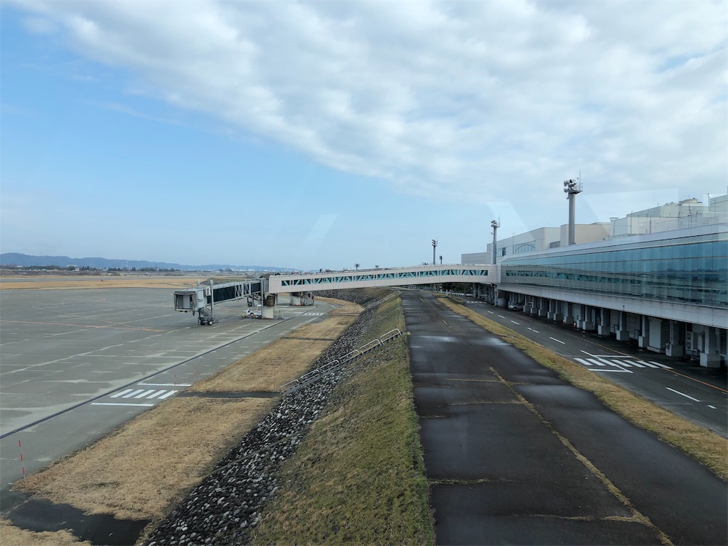 日本一の富山空港 とやまらいふ 日本一の富山空港 とやまらいふ