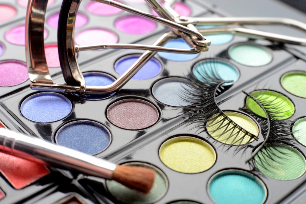 メイクしない 美意識がない は違う メイクしないことを決めた女性の記事を読んで 思ったこと 真面目でなぜ悪い