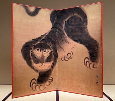 尾形光琳　MOA美術館 光琳 国宝「紅白梅図屏風」×重文「風神雷神図屏風」 – MOA美術館