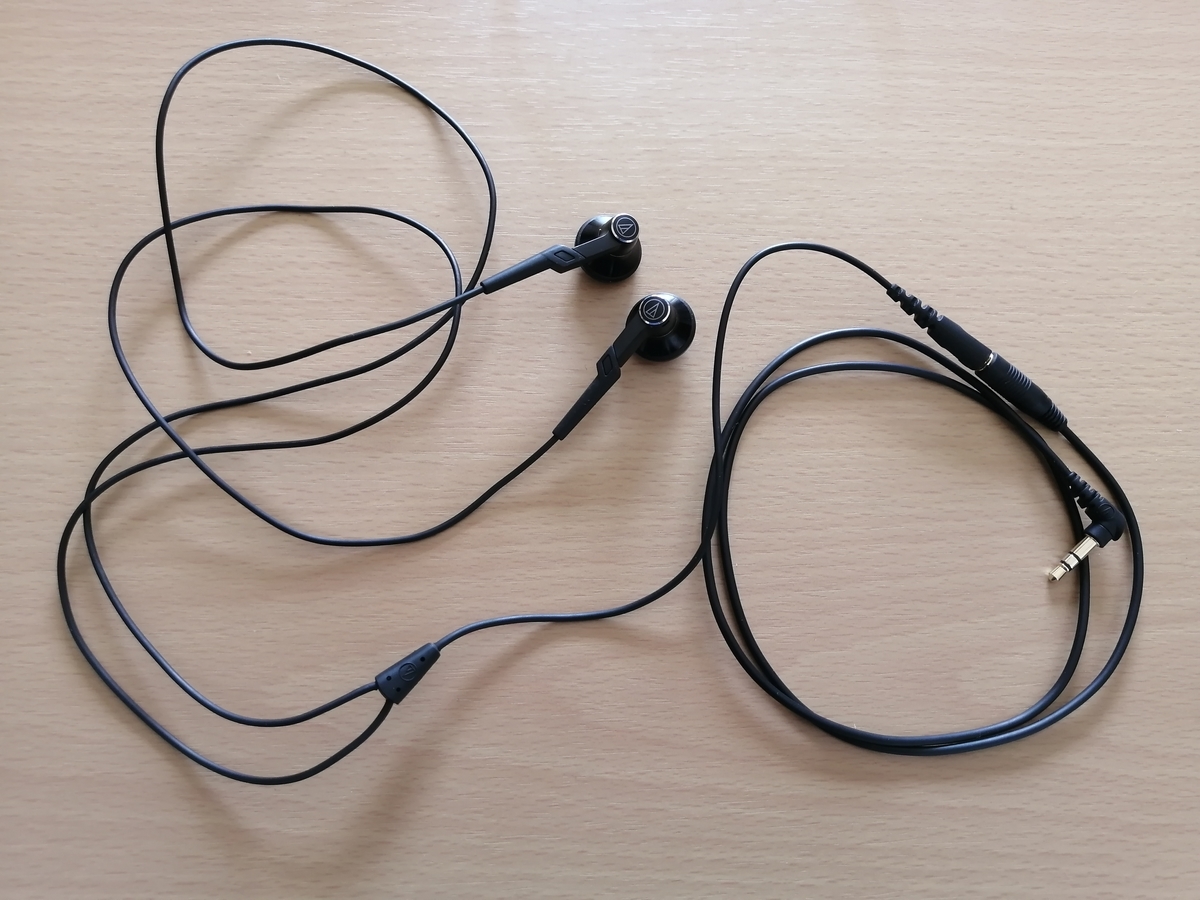 Audio-Technica「ATH-CM707」デカイ形状で高音質!! - 私はイヤホンハンター