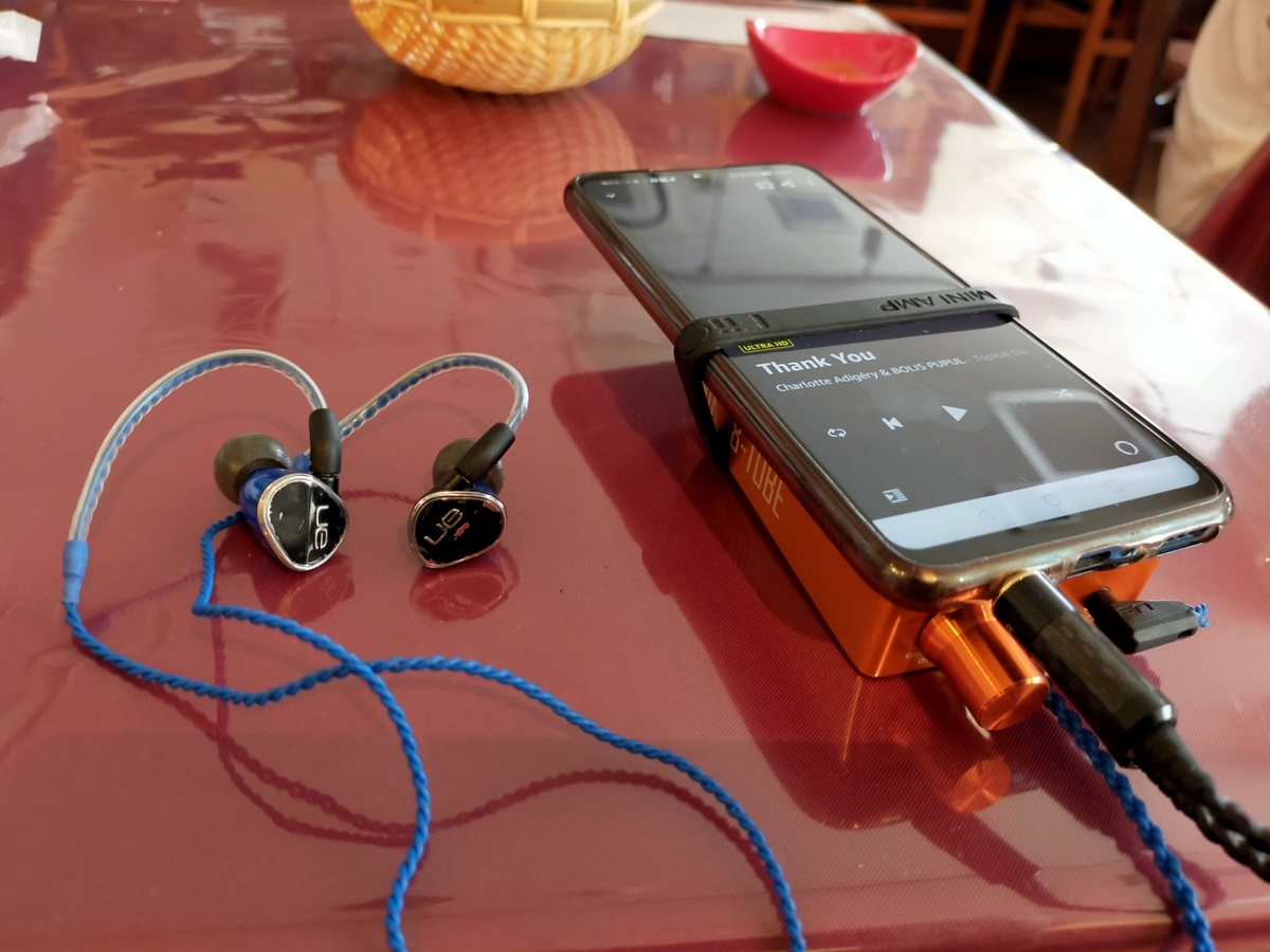 Ultimate Ears「UE900」BAらしい硬めの音で全ジャンル対応の名機
