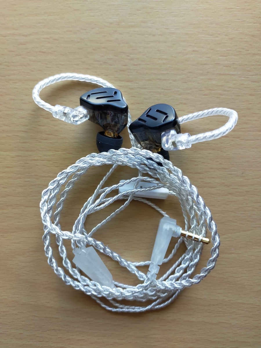 KZ「ZAX」ついにKZもバランスの取れたフラットチューニングのイヤホン