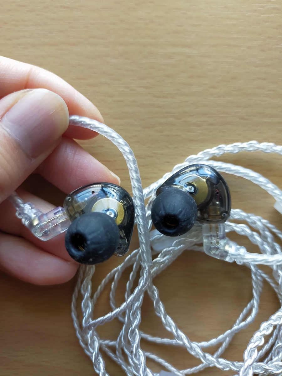 壊れかけのイヤホン cc7a2290ce6563bcdbc196674bddfa
