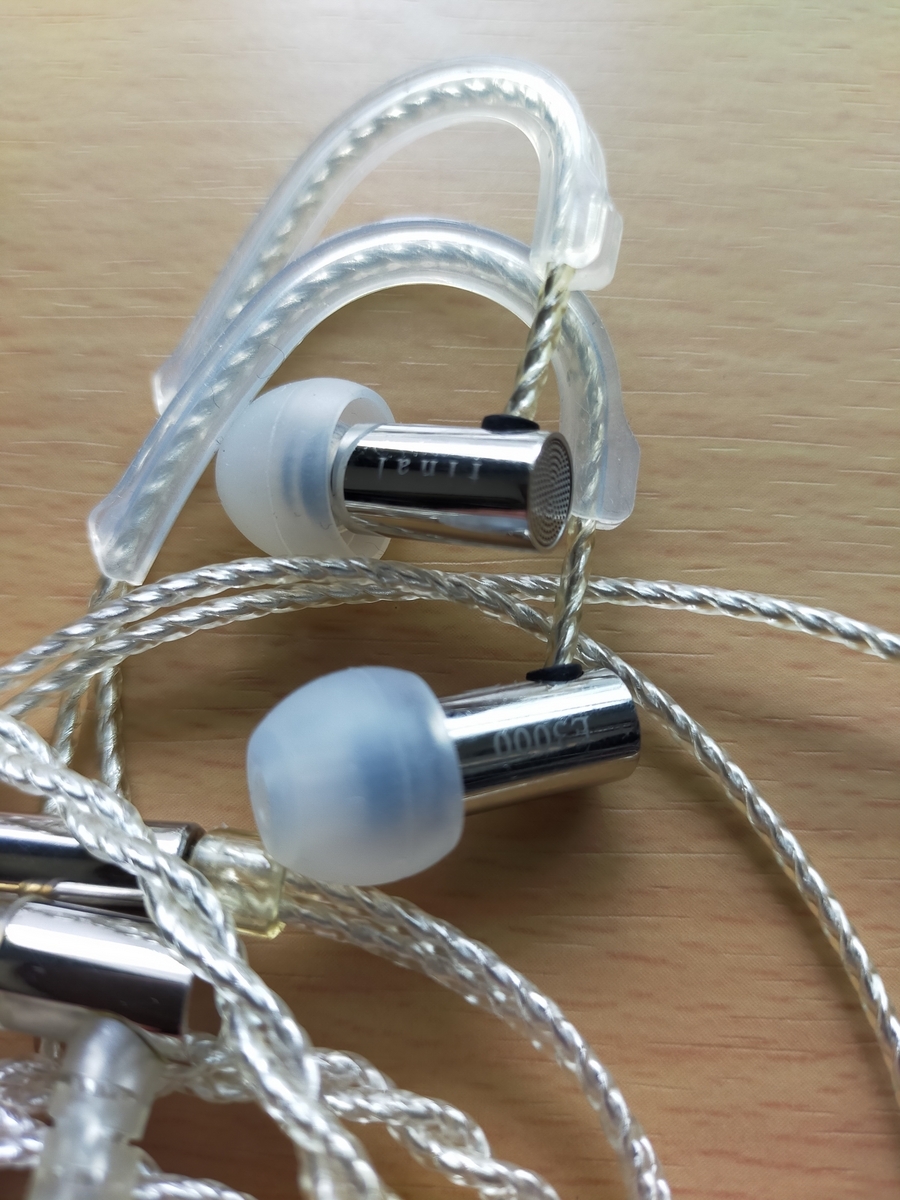 final E3000(MMCX化)+finalシルバーコートケーブル3.5mm final E3000(MMCX化)+finalシルバーコートケーブル3.5mm - メルカリ