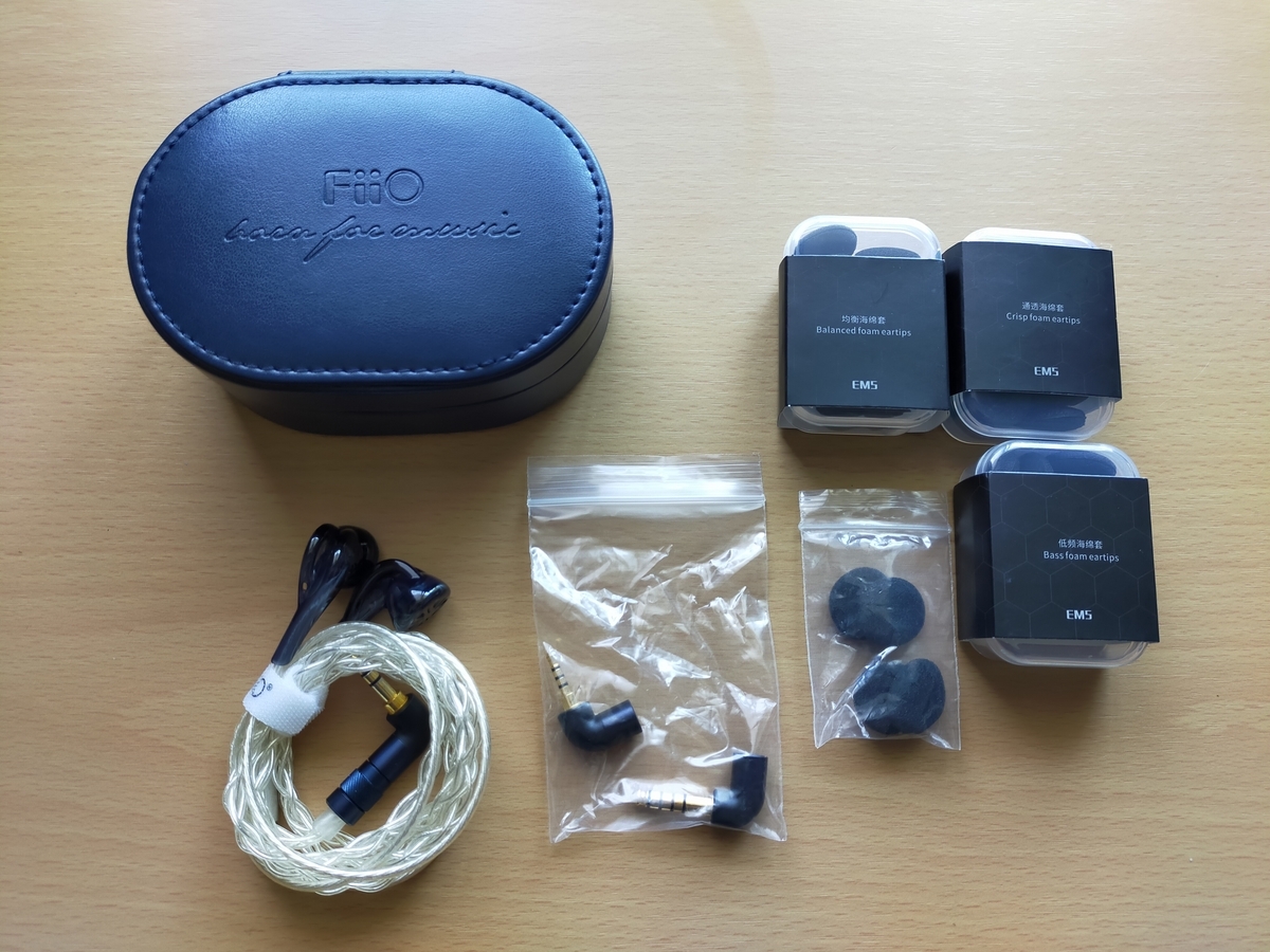 Fiio「EM5」低音もしっかり出ている高級イントラコンカ型!! - 私は