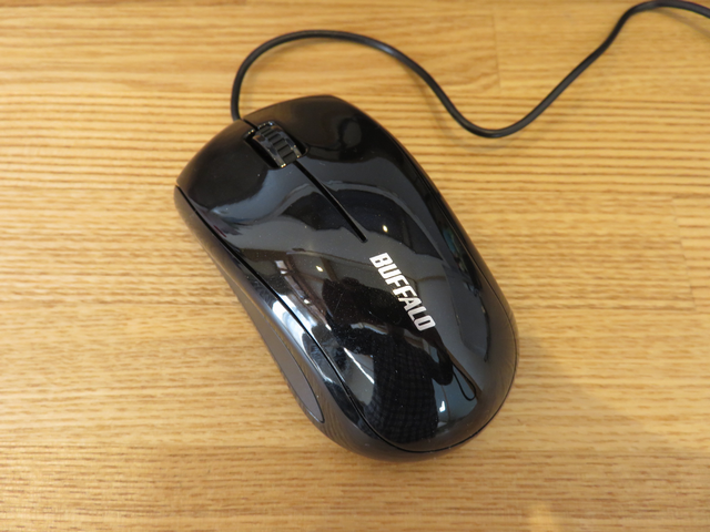 バッファローのマウスの画像