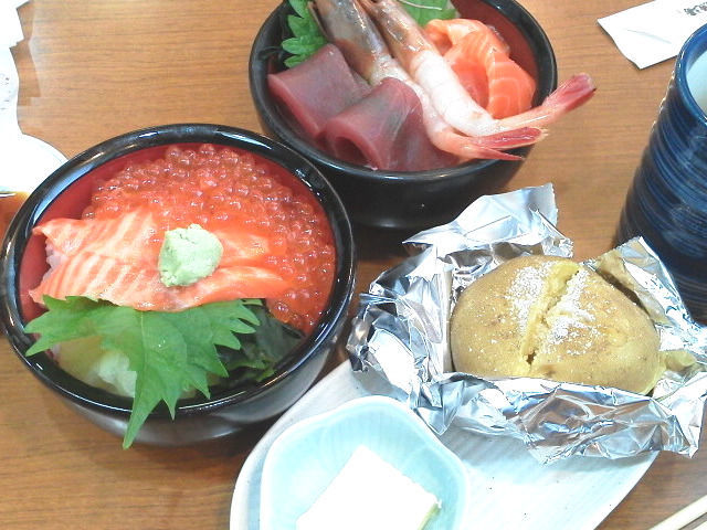 新鮮な海鮮丼とジャガバター