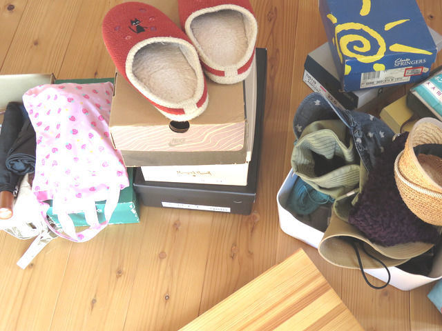 玄関収納から取り出したもの