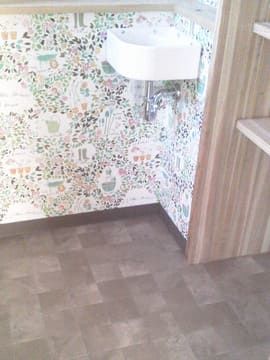 トイレ床リリカラLH80561