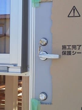 アパートドア