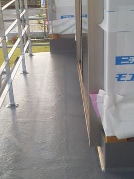 工事中の室内