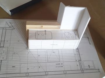 キッチン造作収納の模型